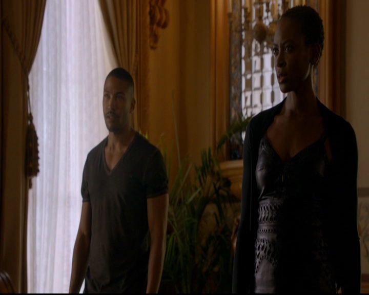 VampireDiariesWorld-dot-nl_TheOriginals_3x03IllSeeYouInHellOrNewOrleans1493.jpg