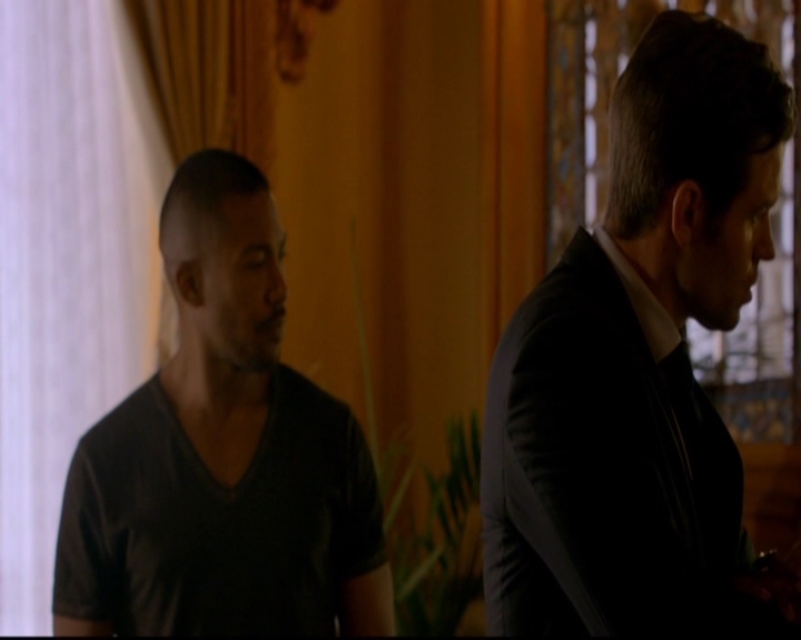 VampireDiariesWorld-dot-nl_TheOriginals_3x03IllSeeYouInHellOrNewOrleans1504.jpg