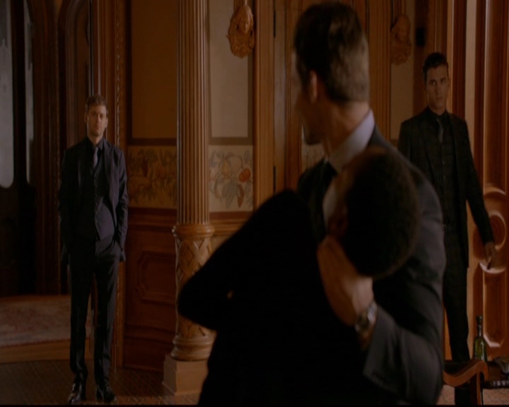 VampireDiariesWorld-dot-nl_TheOriginals_3x03IllSeeYouInHellOrNewOrleans1512.jpg