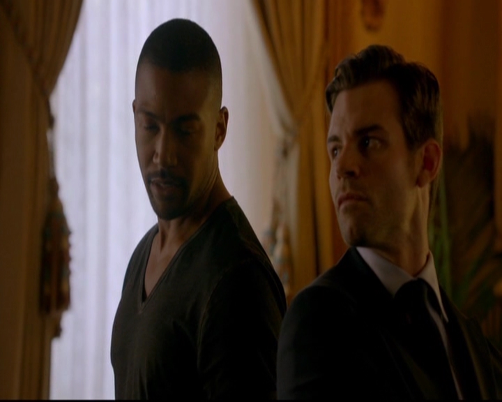 VampireDiariesWorld-dot-nl_TheOriginals_3x03IllSeeYouInHellOrNewOrleans1524.jpg