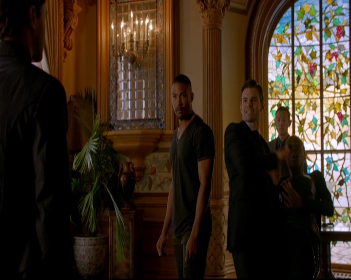 VampireDiariesWorld-dot-nl_TheOriginals_3x03IllSeeYouInHellOrNewOrleans1526.jpg