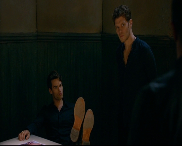 VampireDiariesWorld-dot-nl_TheOriginals_3x03IllSeeYouInHellOrNewOrleans1655.jpg