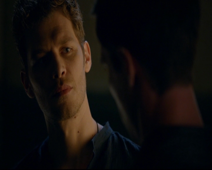 VampireDiariesWorld-dot-nl_TheOriginals_3x03IllSeeYouInHellOrNewOrleans1666.jpg