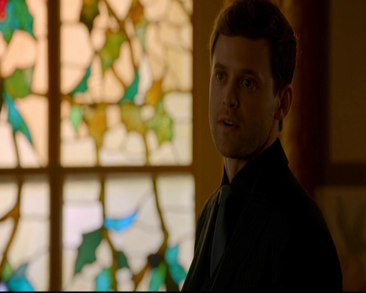 VampireDiariesWorld-dot-nl_TheOriginals_3x03IllSeeYouInHellOrNewOrleans1724.jpg