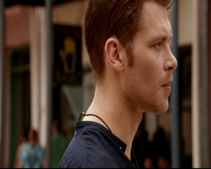 VampireDiariesWorld-dot-nl_TheOriginals_3x03IllSeeYouInHellOrNewOrleans1930.jpg