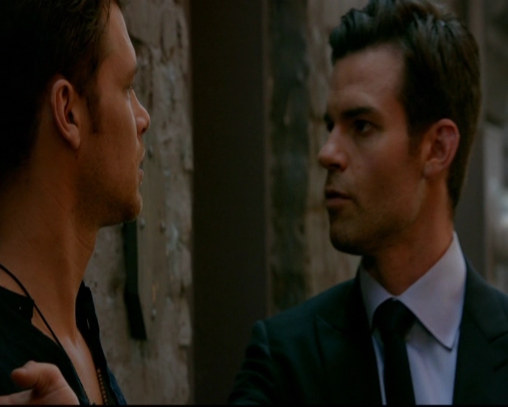 VampireDiariesWorld-dot-nl_TheOriginals_3x03IllSeeYouInHellOrNewOrleans1970.jpg