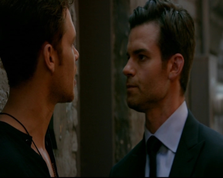 VampireDiariesWorld-dot-nl_TheOriginals_3x03IllSeeYouInHellOrNewOrleans1971.jpg