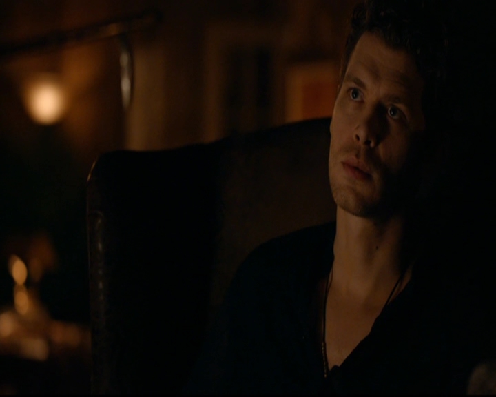 VampireDiariesWorld-dot-nl_TheOriginals_3x03IllSeeYouInHellOrNewOrleans2075.jpg