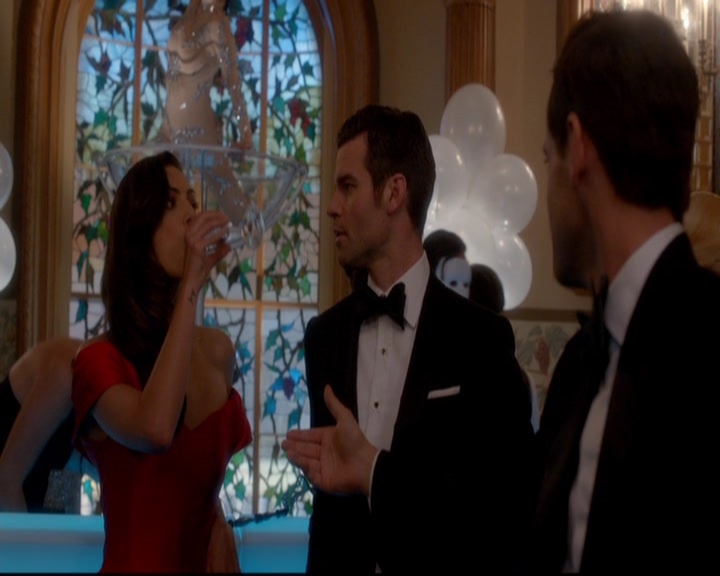 VampireDiariesWorld-dot-nl_TheOriginals_3x04AWalkOnTheWildSide1048.jpg