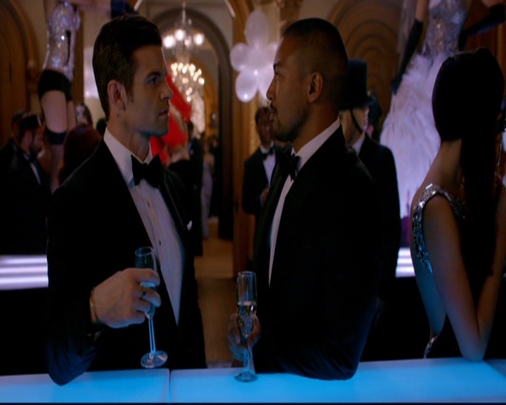 VampireDiariesWorld-dot-nl_TheOriginals_3x04AWalkOnTheWildSide1121.jpg