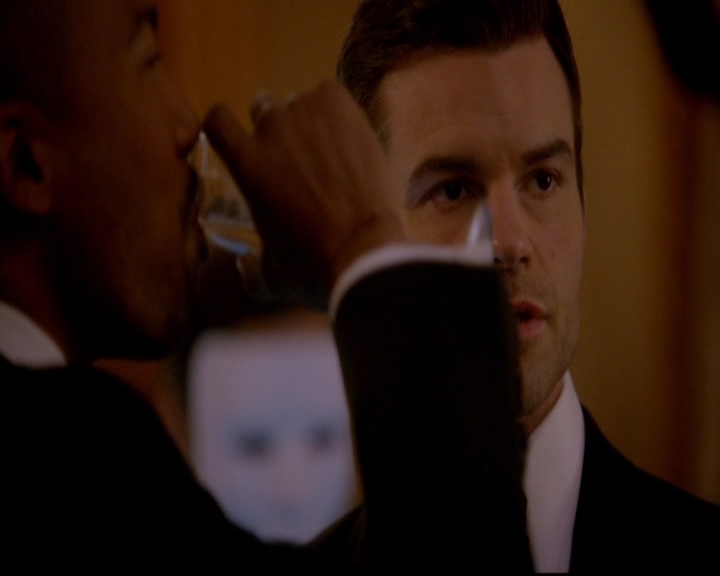 VampireDiariesWorld-dot-nl_TheOriginals_3x04AWalkOnTheWildSide1130.jpg