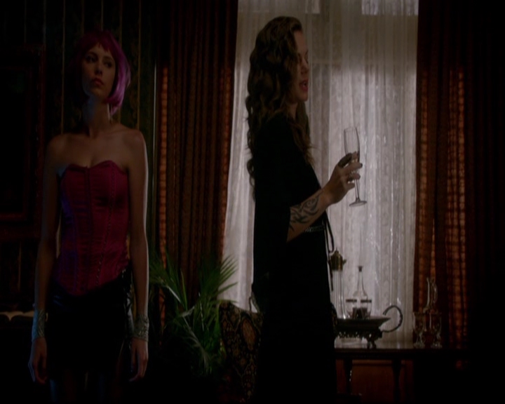 VampireDiariesWorld-dot-nl_TheOriginals_3x04AWalkOnTheWildSide1283.jpg