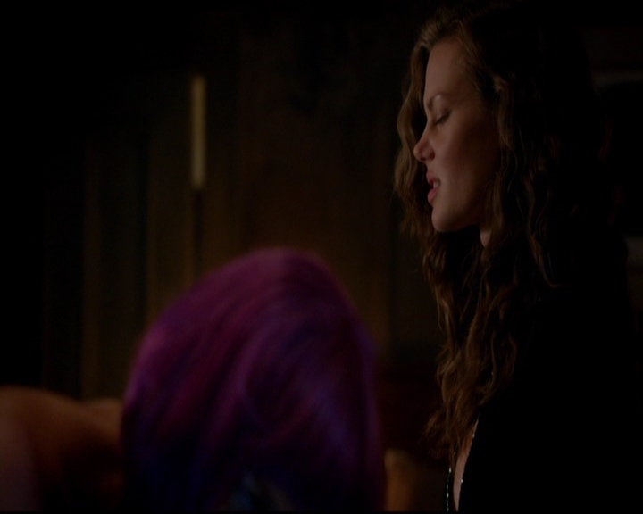 VampireDiariesWorld-dot-nl_TheOriginals_3x04AWalkOnTheWildSide1377.jpg