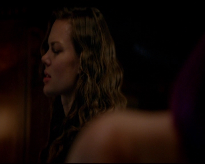 VampireDiariesWorld-dot-nl_TheOriginals_3x04AWalkOnTheWildSide1381.jpg