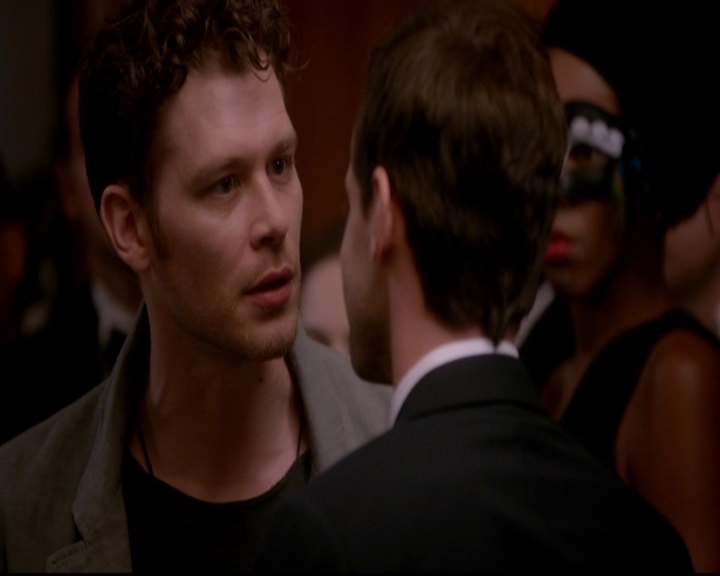 VampireDiariesWorld-dot-nl_TheOriginals_3x04AWalkOnTheWildSide1420.jpg