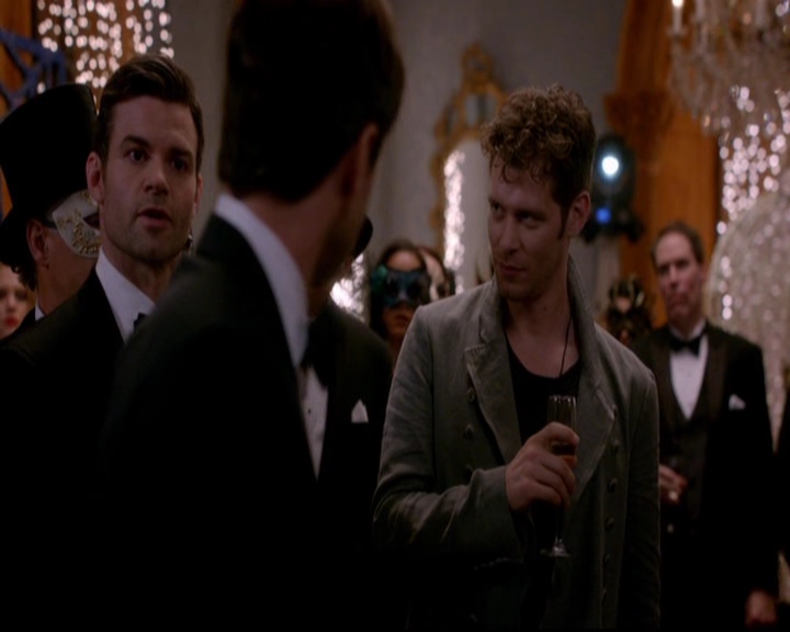 VampireDiariesWorld-dot-nl_TheOriginals_3x04AWalkOnTheWildSide1452.jpg