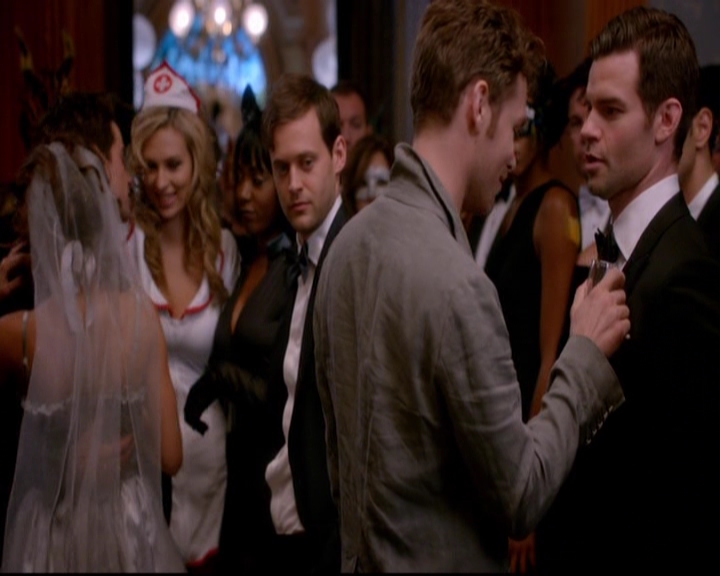 VampireDiariesWorld-dot-nl_TheOriginals_3x04AWalkOnTheWildSide1465.jpg