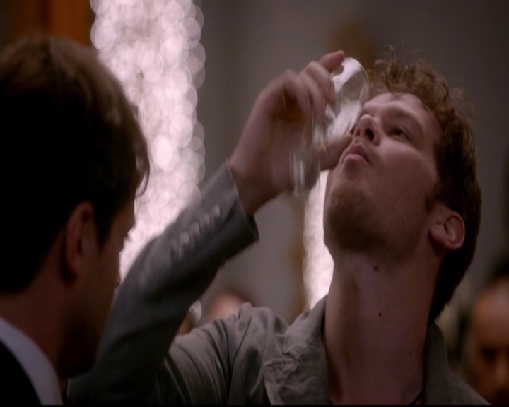 VampireDiariesWorld-dot-nl_TheOriginals_3x04AWalkOnTheWildSide1496.jpg