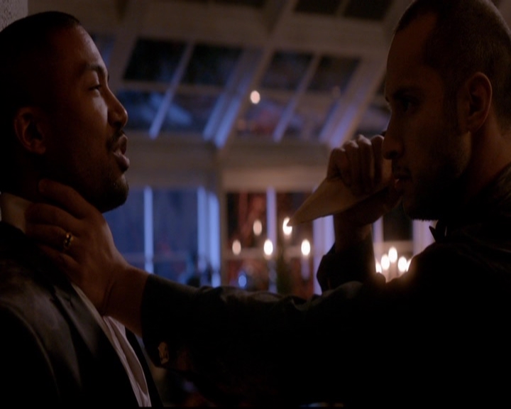 VampireDiariesWorld-dot-nl_TheOriginals_3x04AWalkOnTheWildSide1724.jpg