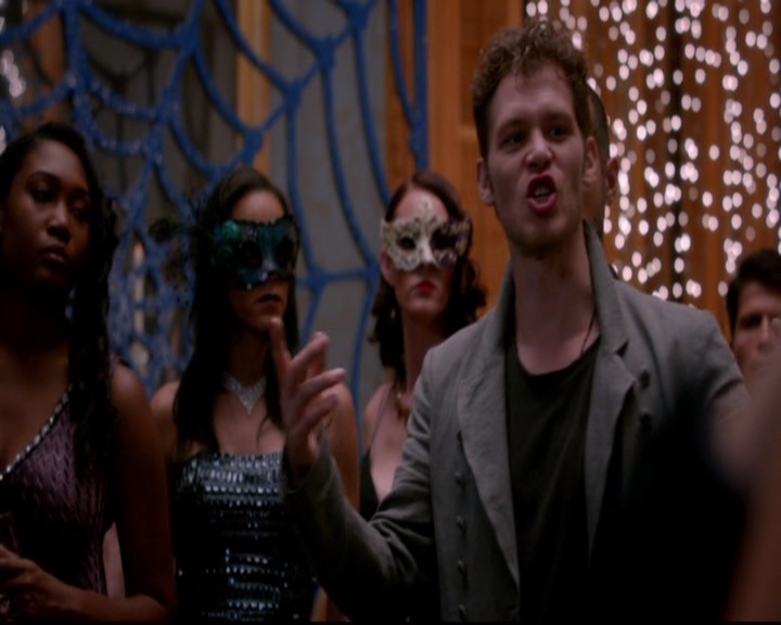 VampireDiariesWorld-dot-nl_TheOriginals_3x04AWalkOnTheWildSide1739.jpg