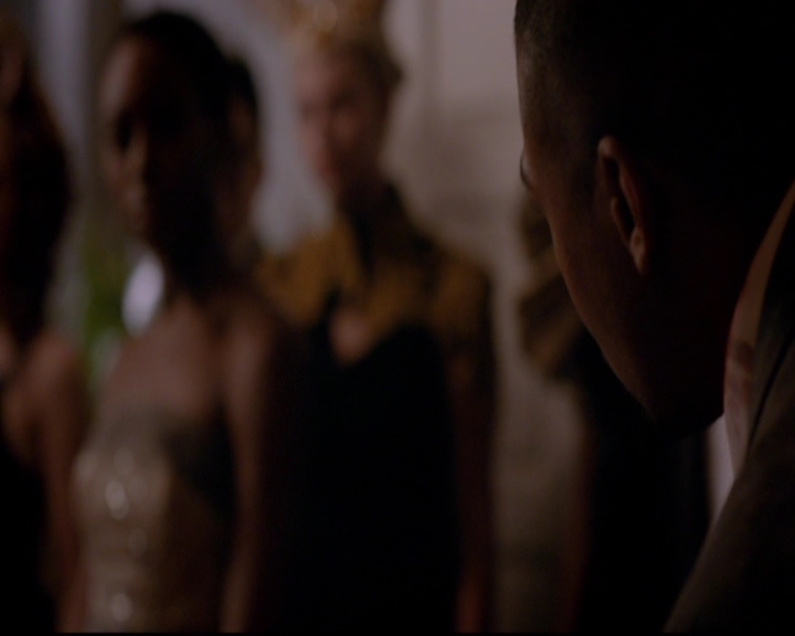 VampireDiariesWorld-dot-nl_TheOriginals_3x04AWalkOnTheWildSide1848.jpg