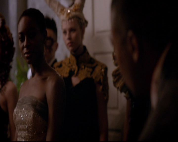 VampireDiariesWorld-dot-nl_TheOriginals_3x04AWalkOnTheWildSide1849.jpg