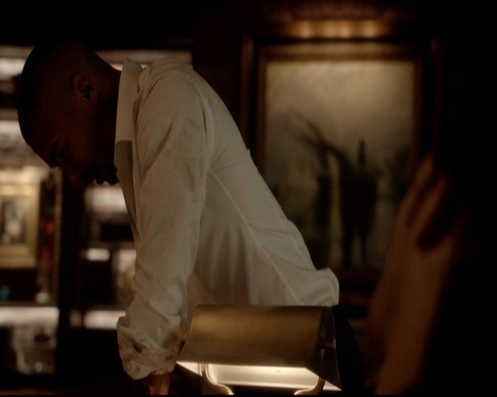 VampireDiariesWorld-dot-nl_TheOriginals_3x04AWalkOnTheWildSide1867.jpg