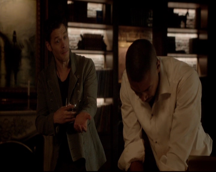 VampireDiariesWorld-dot-nl_TheOriginals_3x04AWalkOnTheWildSide1879.jpg