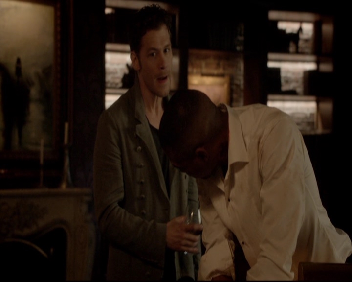 VampireDiariesWorld-dot-nl_TheOriginals_3x04AWalkOnTheWildSide1884.jpg