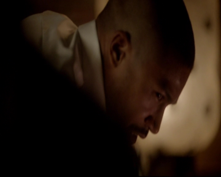 VampireDiariesWorld-dot-nl_TheOriginals_3x04AWalkOnTheWildSide1894.jpg