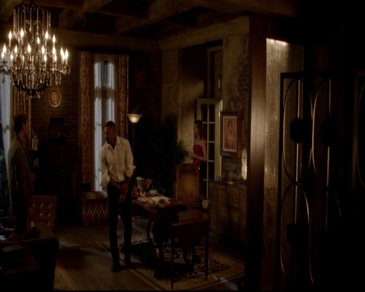 VampireDiariesWorld-dot-nl_TheOriginals_3x04AWalkOnTheWildSide1909.jpg