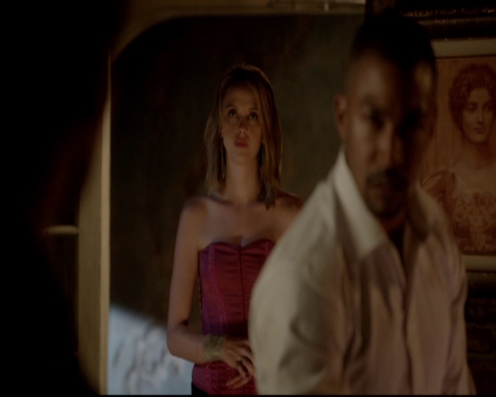 VampireDiariesWorld-dot-nl_TheOriginals_3x04AWalkOnTheWildSide1912.jpg