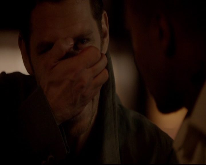 VampireDiariesWorld-dot-nl_TheOriginals_3x04AWalkOnTheWildSide1926.jpg