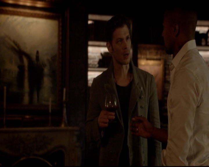 VampireDiariesWorld-dot-nl_TheOriginals_3x04AWalkOnTheWildSide1943.jpg