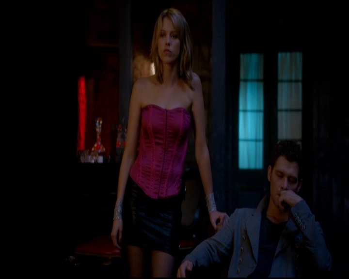 VampireDiariesWorld-dot-nl_TheOriginals_3x04AWalkOnTheWildSide1958.jpg