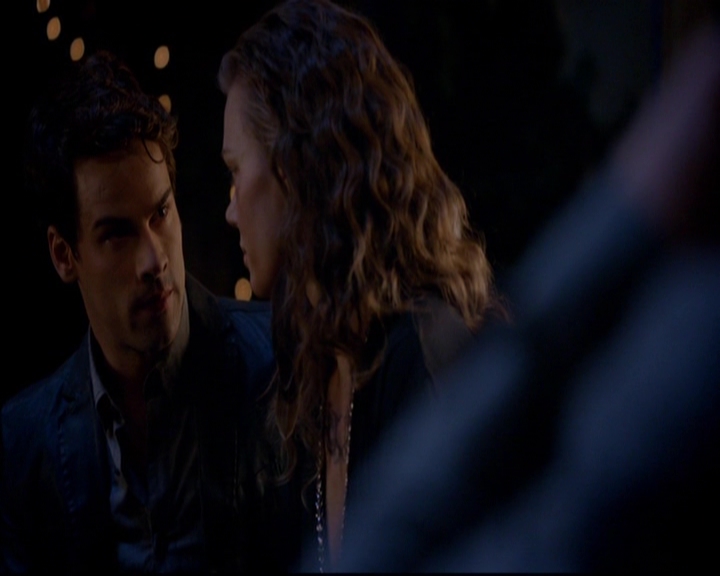 VampireDiariesWorld-dot-nl_TheOriginals_3x04AWalkOnTheWildSide1967.jpg