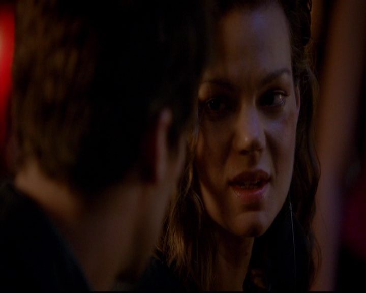 VampireDiariesWorld-dot-nl_TheOriginals_3x04AWalkOnTheWildSide1971.jpg