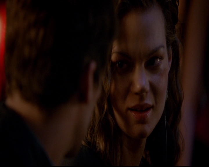 VampireDiariesWorld-dot-nl_TheOriginals_3x04AWalkOnTheWildSide1973.jpg