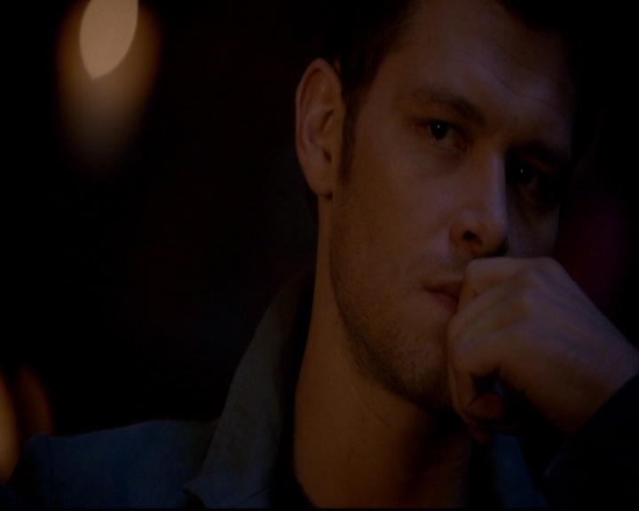 VampireDiariesWorld-dot-nl_TheOriginals_3x04AWalkOnTheWildSide1976.jpg