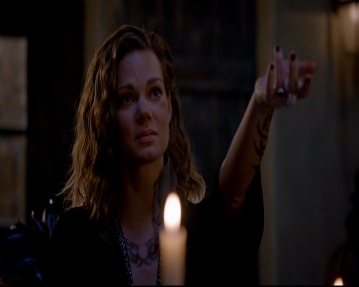 VampireDiariesWorld-dot-nl_TheOriginals_3x04AWalkOnTheWildSide1978.jpg