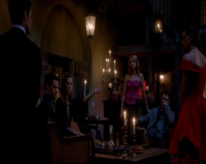 VampireDiariesWorld-dot-nl_TheOriginals_3x04AWalkOnTheWildSide1983.jpg