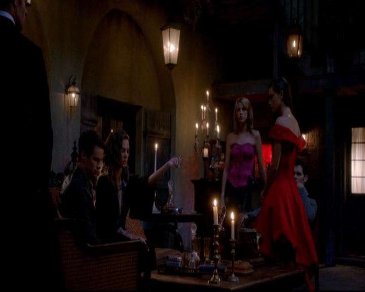 VampireDiariesWorld-dot-nl_TheOriginals_3x04AWalkOnTheWildSide1986.jpg