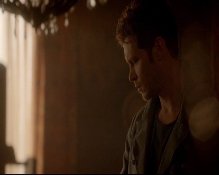 VampireDiariesWorld-dot-nl_TheOriginals_3x04AWalkOnTheWildSide2172.jpg