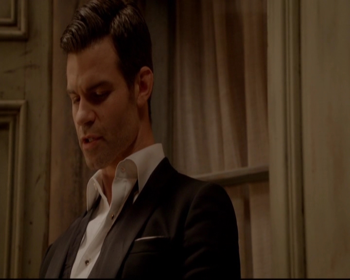 VampireDiariesWorld-dot-nl_TheOriginals_3x04AWalkOnTheWildSide2217.jpg