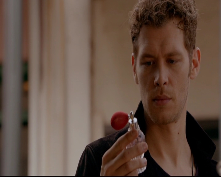 VampireDiariesWorld-dot-nl_TheOriginals_3x05TheAxemansLetters0386.jpg