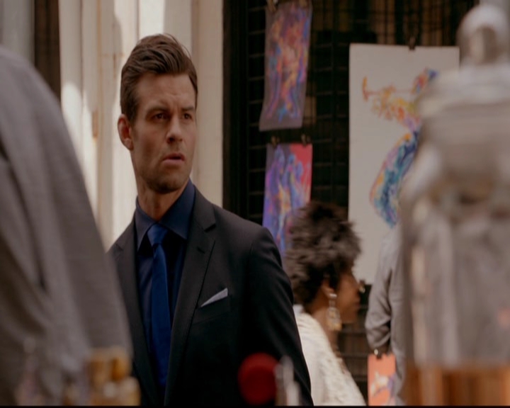 VampireDiariesWorld-dot-nl_TheOriginals_3x05TheAxemansLetters0398.jpg