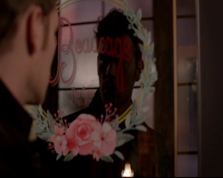 VampireDiariesWorld-dot-nl_TheOriginals_3x05TheAxemansLetters0406.jpg