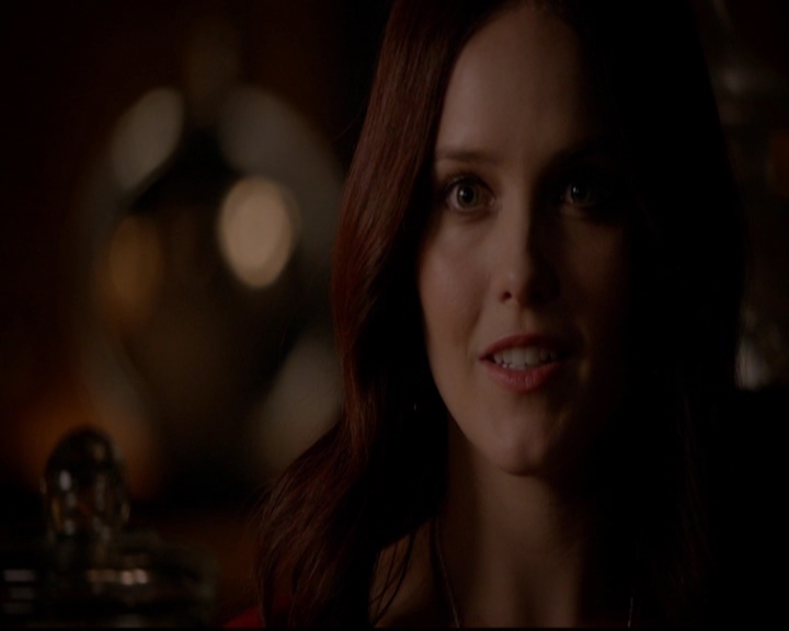 VampireDiariesWorld-dot-nl_TheOriginals_3x05TheAxemansLetters0423.jpg