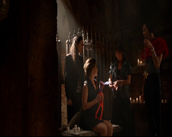 VampireDiariesWorld-dot-nl_TheOriginals_3x05TheAxemansLetters0438.jpg