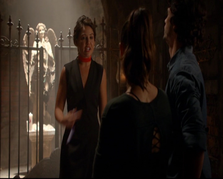 VampireDiariesWorld-dot-nl_TheOriginals_3x05TheAxemansLetters0491.jpg